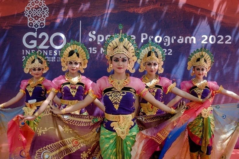 Rhythms of the Archipelago: Celebrating Indonesia's Vibrant Dance Legacy