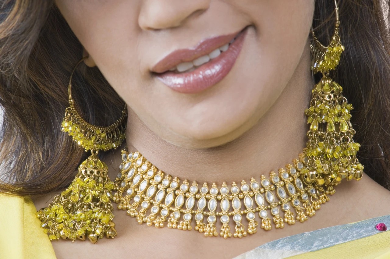 Tourists in Bali Lose a 50-Million-Rupiah Necklace to Thieves