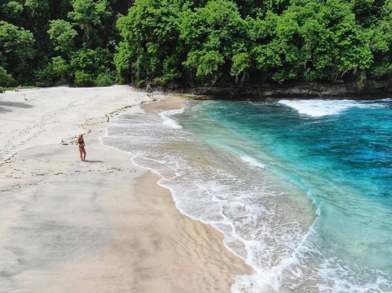 Three Amazing Places on Nusa Penida Without Tourist Crowds