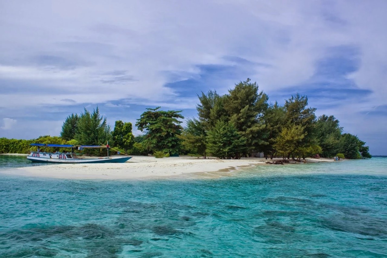 Karimunjawa - the "Indonesian Maldives" and a Paradise for Divers