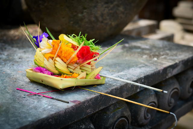 Balinese Sanskrit “ Salutation to remove obstacles “ #bali #baliisland  #islandofthegods #balilife #islandstyle #highvibebeliving #b